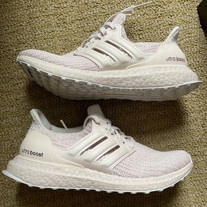 LIKE NEW - Women’s Adidas DNA Ultraboosts, size 6, light pink